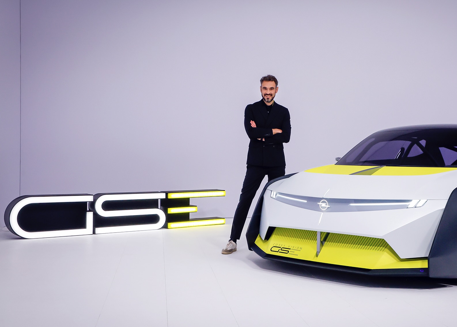 DESIGN. PERFORMANCE. PLAY. - Opel POST